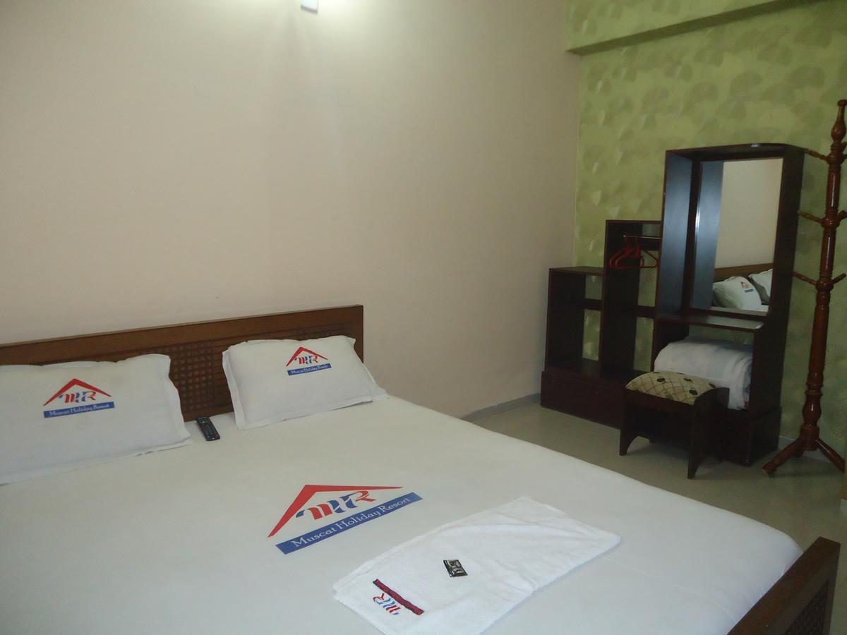 Muscat Holiday Resort Cox's Bazar Buitenkant foto
